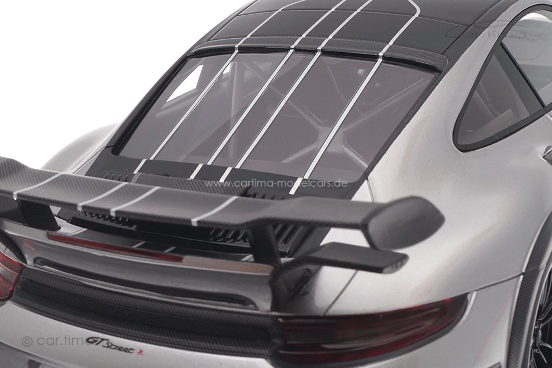 TECHART GTstreet R GT-silber 1 of 100 TECHART Collection 1:18 091.992.118.002