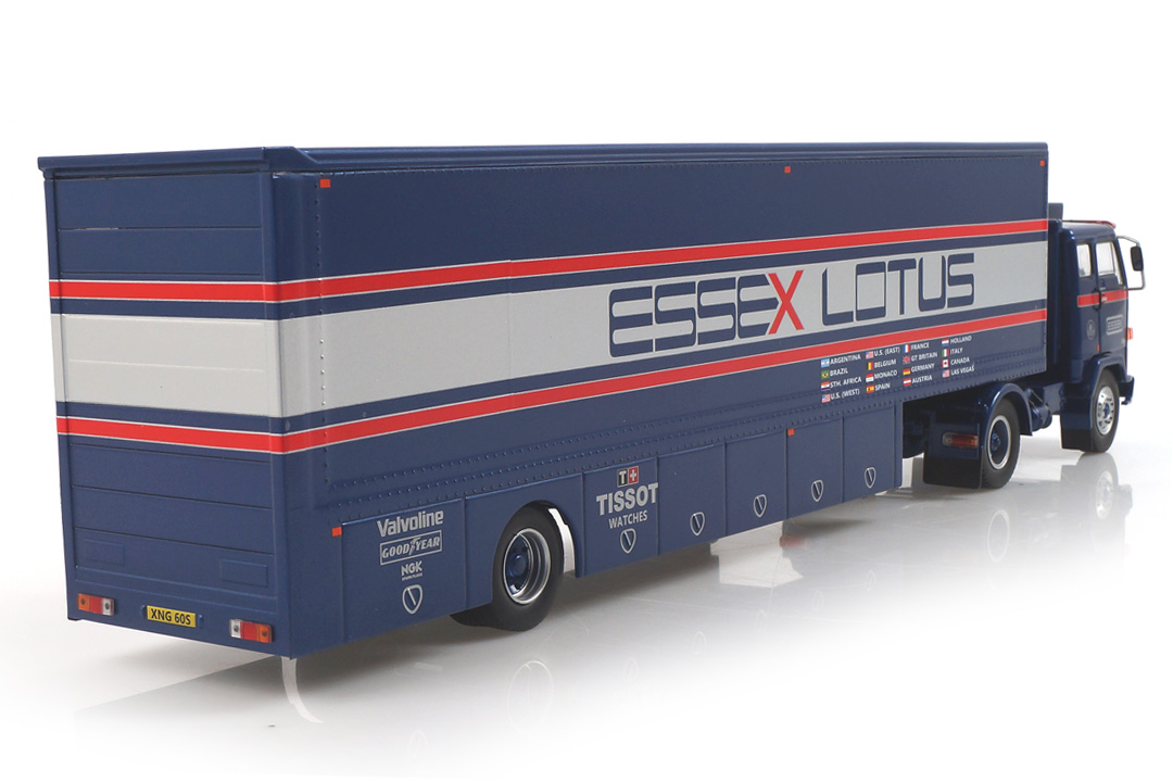 Volvo F89 Essex Lotus Racing Transporter IXO 1:43 TTR021