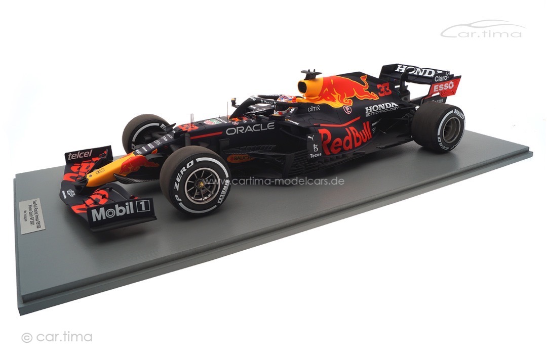 Red Bull Racing RB16B Winner GP Niederlande 2021 Max Verstappen inkl. Vitrine Spark 1:12 12S029