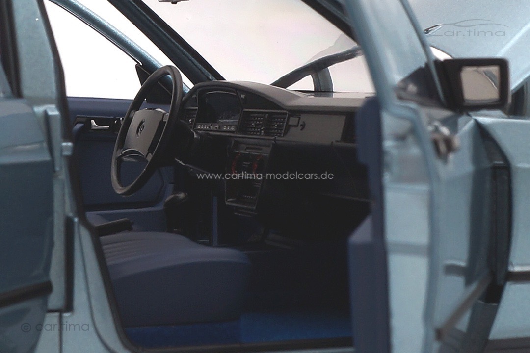 Mercedes-Benz 190E 1984 hellblau met. Norev 1:18 183828
