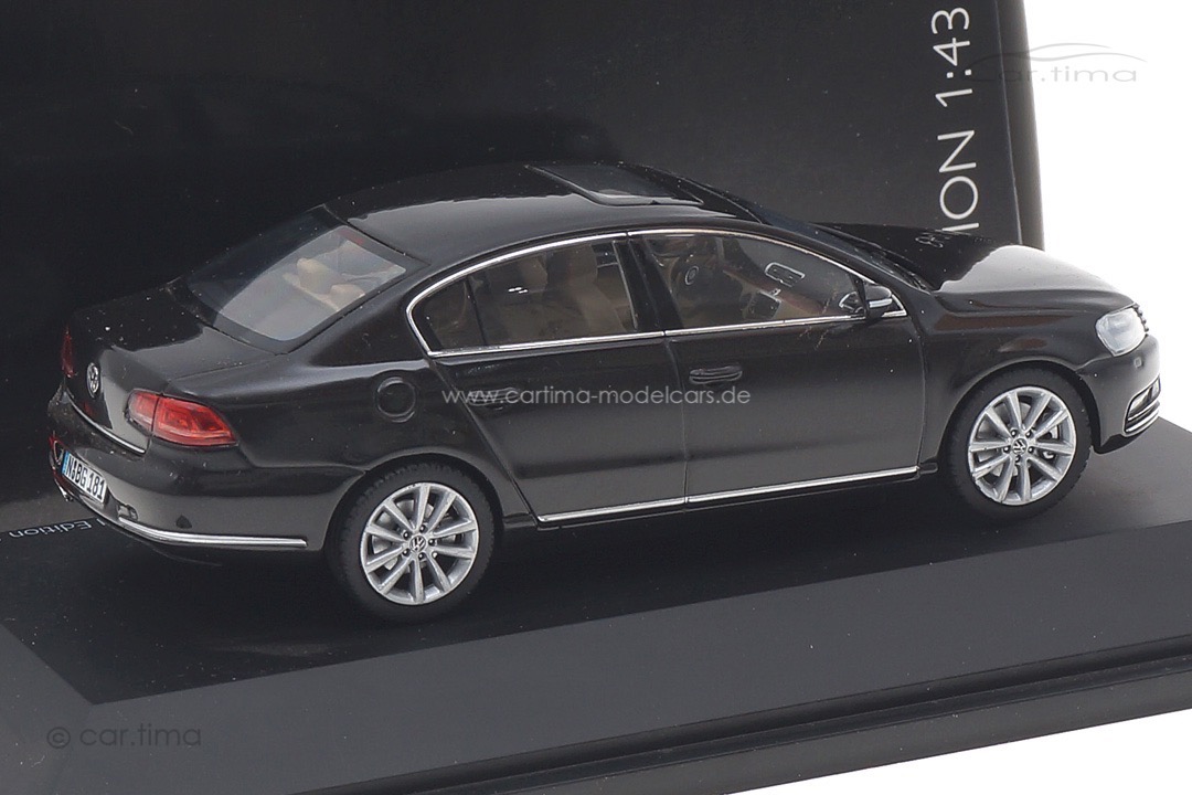 VW Passat B7 Limousine mocca anthrazit Schuco 1:43 450743200
