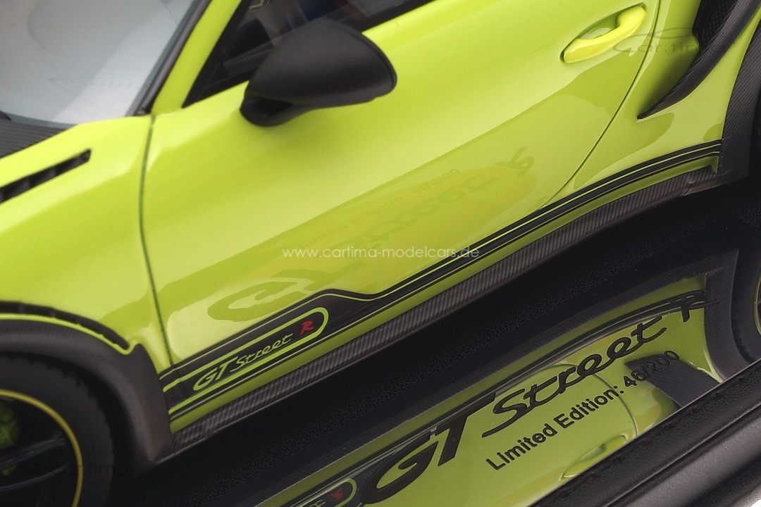 TECHART GTstreet R Daphnegrün 1 of 200 TECHART Collection 1:18 091.992.118.001