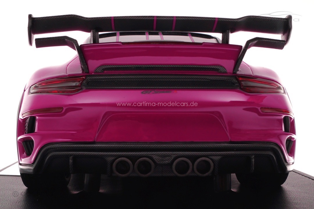 TECHART GTstreet R Sternrubin 1 of 50 TECHART Collection 1:18 091.992.118.003